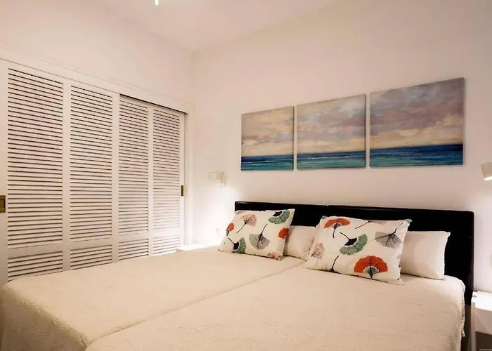 Apartman Tropical - La Caleta *